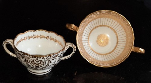 Deux tasses porcelaine - deux, en