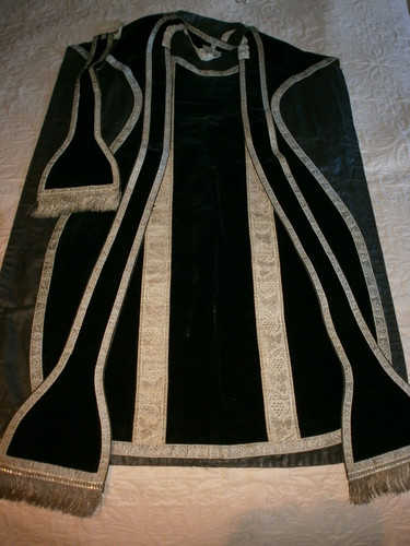 Ancienne chasuble velours - chasuble,