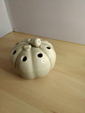 Pique Fleurs Forme Melon