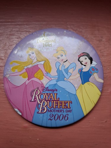 Badge disney disneyland