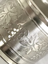 rond de serviette argent massif/minerve /orfèvre Chantemergue Paul 1877/vignes