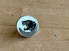 b  PINS PIN ARMEE POLICE LA CRIME BRIGADE CRIMINELLE