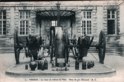 Cpa verdun la cour - 55,