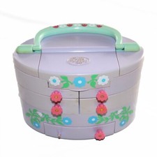 Vanity non complète et jaunie