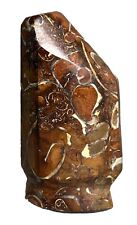 Pièce d'échecs en pierre