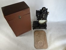 PATHE BABY projecteur ancien avec sa boite cinéma film old movie projector