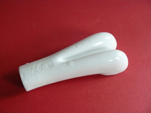 Ancienne pipe porcelaine