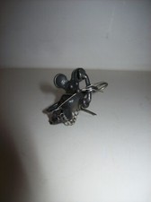 Sculpture humoristique - , en