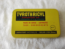 Ancienne boite en métal  Tyrothricyl produit Pharmaceutique