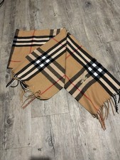 écharpe burberry
