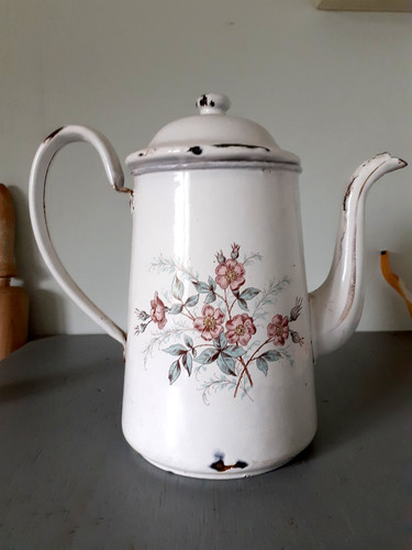 Grande cafetière tôle