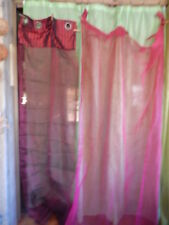 4rideaux  a pattes et oeuillet fuschia===== 2,30x1,40==== a saisir !!4piéces 