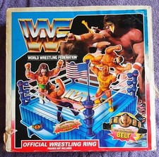 rare vintage ring de catch wwf  wwe hasbro en boîte hulk hogan ultimate warrior