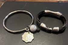 Pair Of Retired Uno De 50