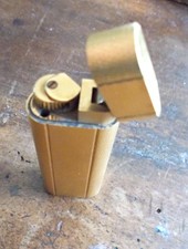 Briquet must cartier - briquet,