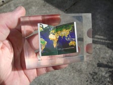 résine inclusion publicitaire