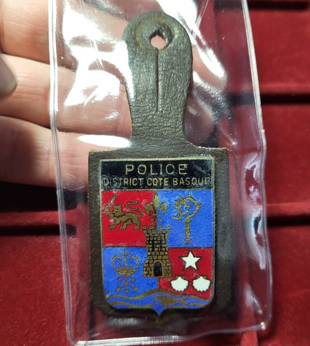 128 pucelle insigne - pucelle, /