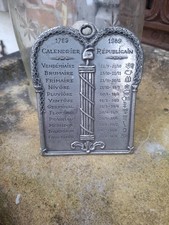 calendrier en étain de la