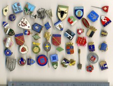 216 - Fond de tiroir insignes civils divers