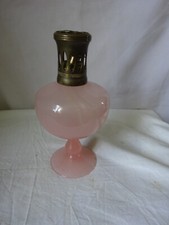 Ravissante ancienne Lampe Berger en opaline rose,vintage made in France. 1950-60