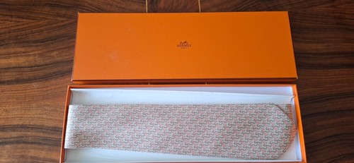 Cravate hermes avec boîte - cravate,