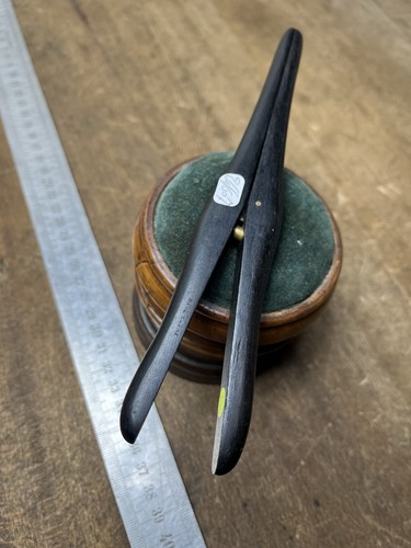 Anciens outils gantier petite - outils,
