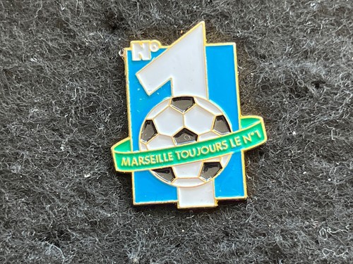Pins pin football soccer - pins,