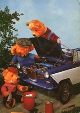 Carte postale ancienne jouets ours voiture 1970