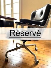 Lobby Chair Charles & Ray