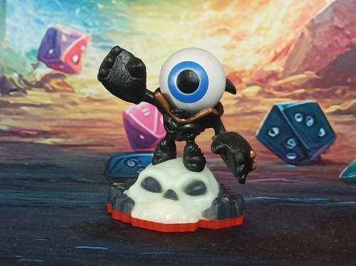 Eye small figurine mini - small,
