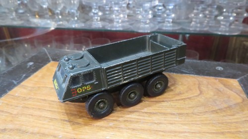 Ancienne voiture miniature - ancienne,