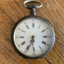 GROSSE  MONTRE  GOUSSET 10 RUBIS CYLINDRE ANCIEN SANS MECHANISME ARGENT MASSIF