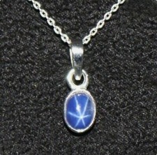 Pendentif saphir étoile bleue