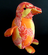 i6. Doudou peluche  HAPPY HORSE MANCHOT PINGOUIN orange jaune rouge 18cm NEUF*