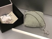 Collier chaîne Swarovski 42 cm. avec emballage d'origine Inutilisé. Excellent...