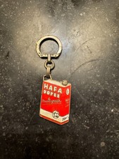 PORTE CLE EMAILLE AUGIS PETROLIER HAFA DOPEE BIDON