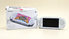 PSP Slim Console - Complet (Boite et Notice) Blanche + 8 jeux Offert