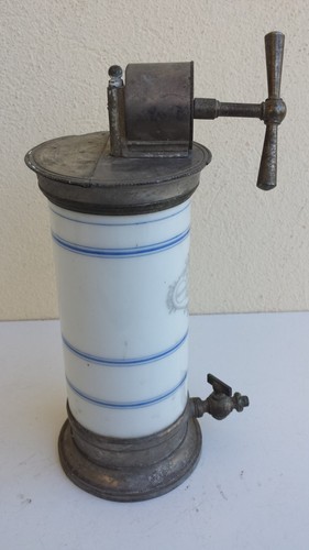 Ancien rare irrigateur - , en