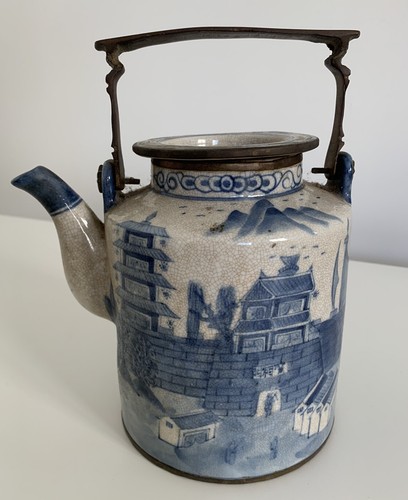 Theiere 19eme porcelaine