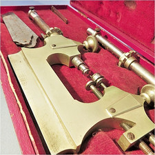 TOUR A PIVOTER D'HORLOGER @ Montre Horloge Outil Bijoutier