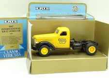 ERTL 1/43 - Tracteur International KB 12 Cab 1947 Jaune