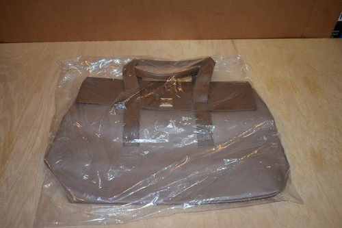 Tanger outlets tote purse - outlets,