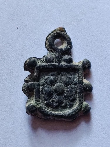 Ancien pendentif médiéval - pendentif,