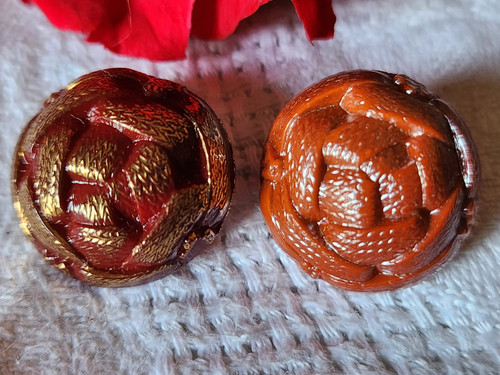 Duo boutons anciens - , en