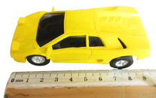 SLOT CAR - Voiture de CIRCUIT ROUTIER - couleur jaune - sans marquages