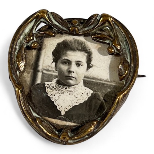 Broche ancienne porte photo - broche,