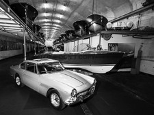 Photo Ferrari 250 GTE & Riva