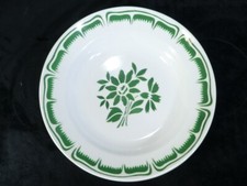 PLAT ROND creux en faience MOULINS DES LOUPS no DIGOIN vert decor floral