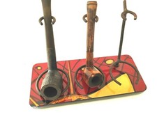 porte  pipes à 3 supports vers 1950 en formica décor  couleur rouge et jaune