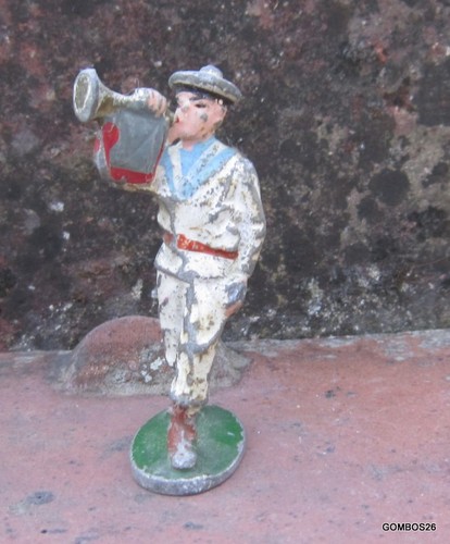 Quiralu marine figurine - la, /